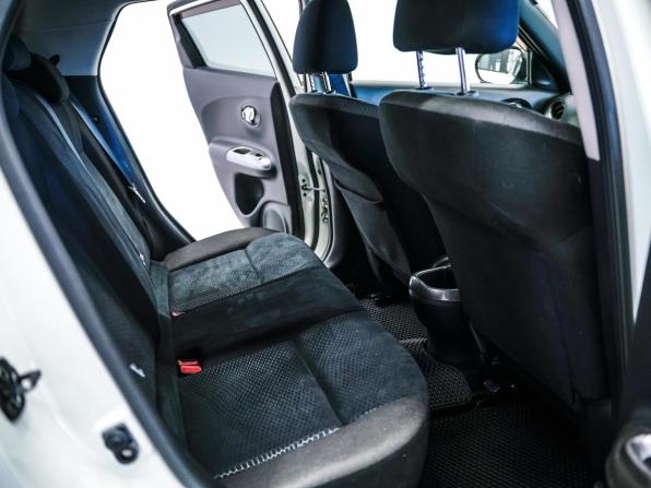 Nissan Juke I с пробегом 2012 года, цена 1 150 000 рублей, 80994 км, внедорожник, Автокод Объявления