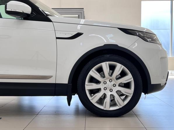 Land Rover Discovery V с пробегом 2017 года, цена 3 100 000 рублей, 179445 км, внедорожник, Автокод Объявления
