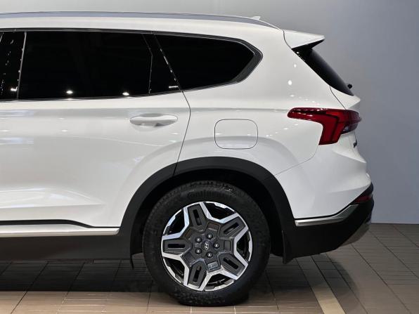 Hyundai Santa Fe IV Рестайлинг с пробегом 2022 года, цена 3 800 000 рублей, 42000 км, внедорожник, Автокод Объявления