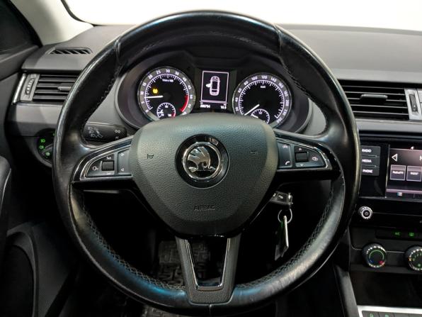Skoda Octavia III (A7) Рестайлинг с пробегом 2017 года, цена 1 415 000 рублей, 206189 км, универсал, Автокод Объявления