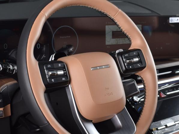 Hyundai Santa Fe V (MX5) с пробегом 2026 года, цена 5 565 995 рублей, 22 км, внедорожник, Автокод Объявления