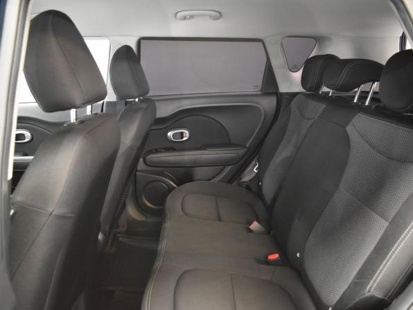Kia Soul II Рестайлинг с пробегом 2018 года, цена 1 590 000 рублей, 101000 км, хэтчбек, Автокод Объявления