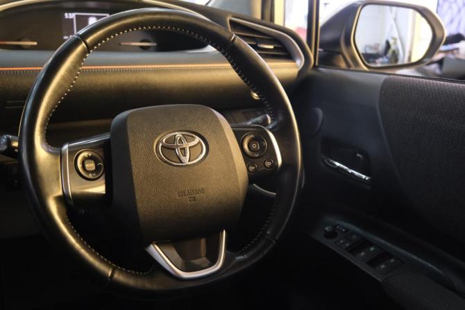 Toyota Sienta II Рестайлинг с пробегом 2020 года, цена 1 629 000 рублей, 61245 км, компактвэн, Автокод Объявления