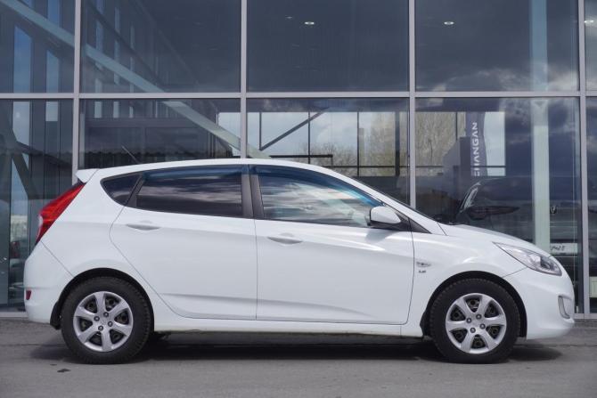 Hyundai Solaris I с пробегом 2013 года, цена 699 000 рублей, 268929 км, хэтчбек, Автокод Объявления