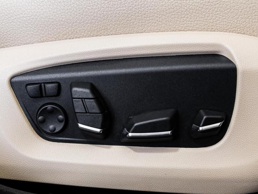 BMW 5 серии VI (F10/F11/F07) Рестайлинг Санкт-Петербург  - изображение 32
