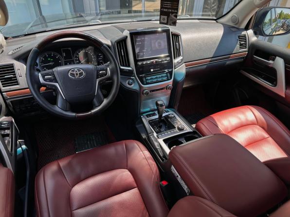 Toyota Land Cruiser 200 Series Рестайлинг 2 с пробегом 2016 года, цена 5 817 000 рублей, 125400 км, внедорожник, Автокод Объявления
