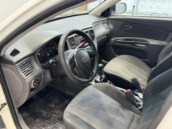 Kia Rio II Рестайлинг с пробегом 2011 года, цена 599 000 рублей, 218730 км, седан, Автокод Объявления