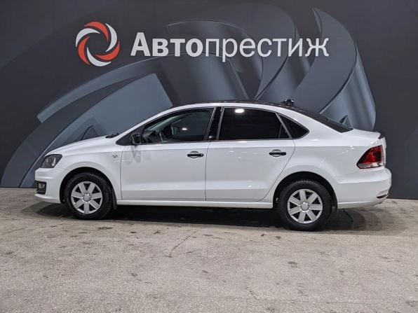 Volkswagen Polo V Рестайлинг с пробегом 2018 года, цена 995 000 рублей, 99150 км, седан, Автокод Объявления