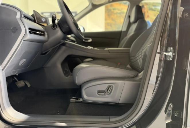 Новый Geely EX5 EM-i 2026 года, цена 3 974 990 рублей, внедорожник, Автокод Объявления