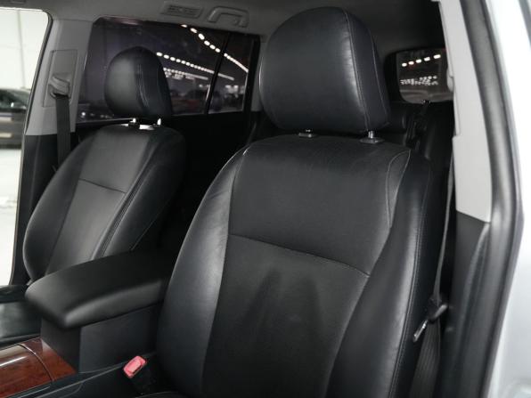 Toyota Highlander II (XU40) Рестайлинг с пробегом 2011 года, цена 1 820 000 рублей, 283424 км, внедорожник, Автокод Объявления