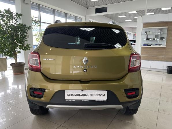 Renault Sandero II с пробегом 2017 года, цена 920 000 рублей, 102655 км, хэтчбек, Автокод Объявления