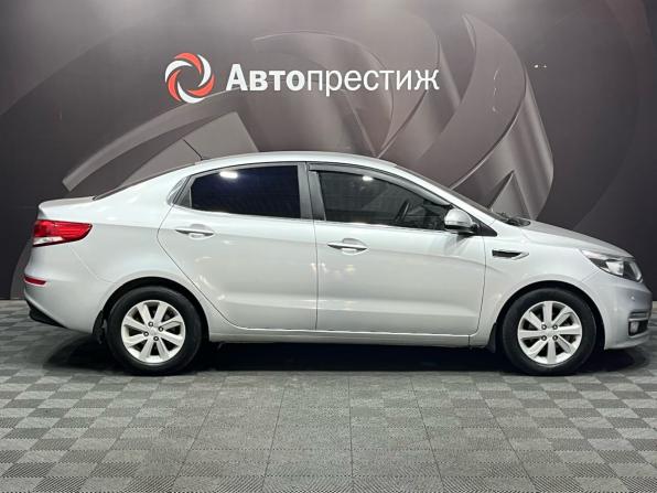 Kia Rio III Рестайлинг с пробегом 2016 года, цена 1 090 000 рублей, 97000 км, седан, Автокод Объявления
