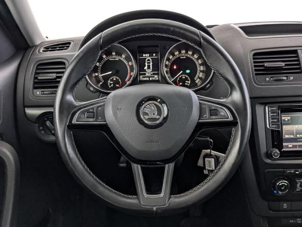 Skoda Yeti I Рестайлинг с пробегом 2017 года, цена 1 505 000 рублей, 113469 км, внедорожник, Автокод Объявления