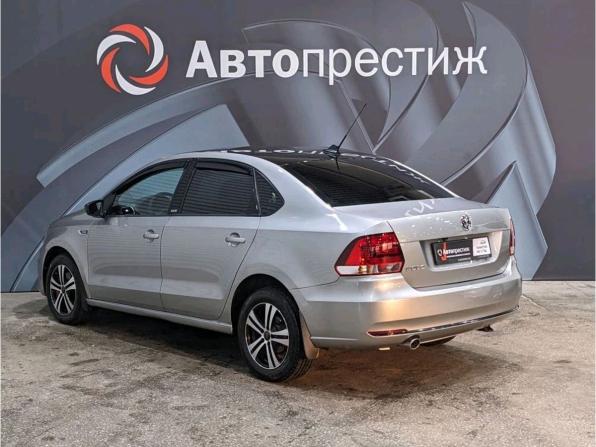Volkswagen Polo V Рестайлинг с пробегом 2017 года, цена 995 000 рублей, 181000 км, седан, Автокод Объявления