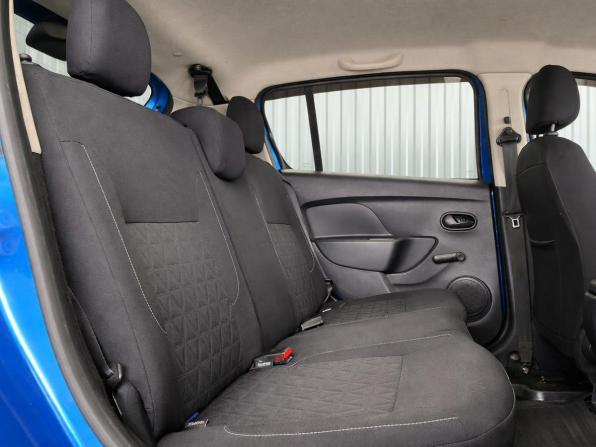 Renault Sandero II с пробегом 2015 года, цена 787 000 рублей, 135193 км, хэтчбек, Автокод Объявления