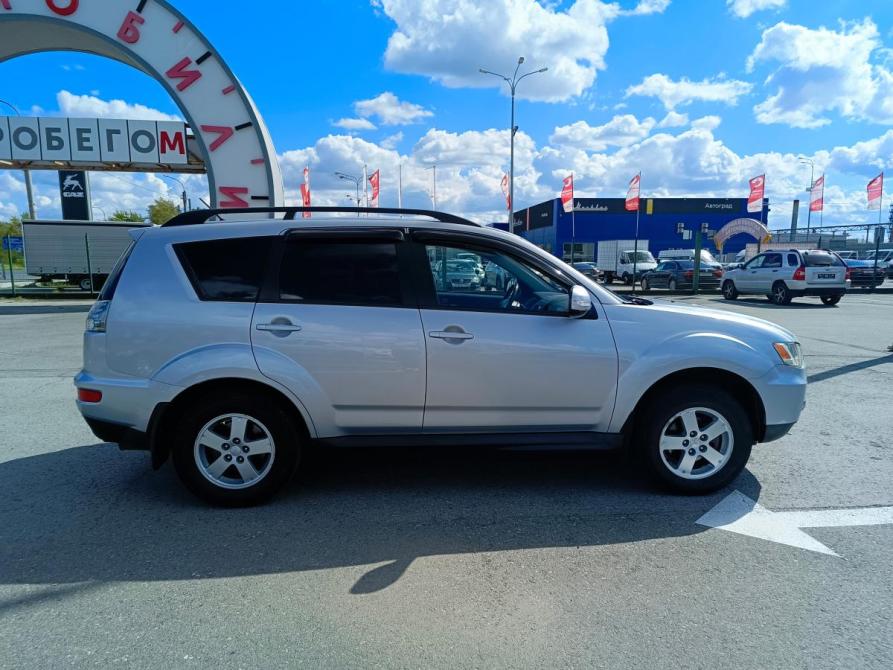 Mitsubishi Outlander II Рестайлинг Тюмень  - изображение 8