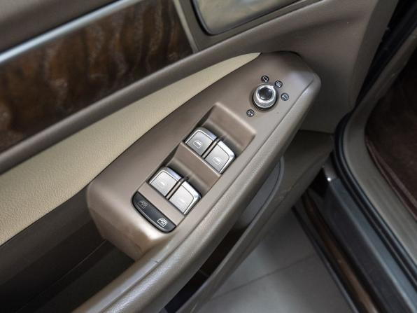 Audi Q5 I (8R) Рестайлинг с пробегом 2014 года, цена 1 690 000 рублей, 188256 км, внедорожник, Автокод Объявления