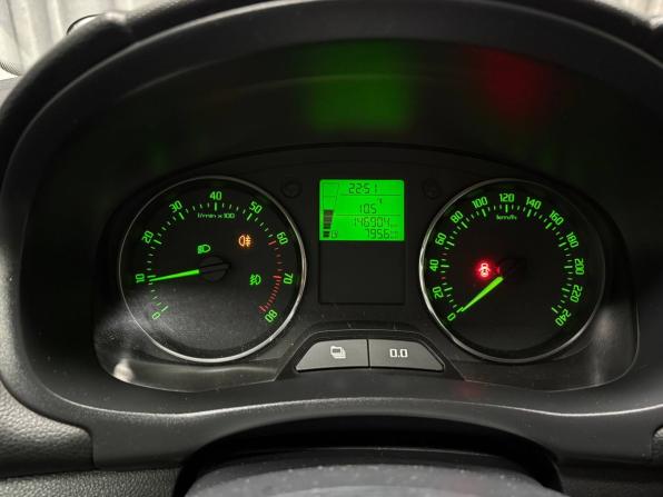 Skoda Fabia II Рестайлинг с пробегом 2010 года, цена 806 000 рублей, 146904 км, хэтчбек, Автокод Объявления