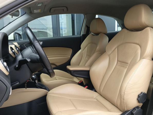 Audi A1 I (8X) с пробегом 2010 года, цена 849 000 рублей, 220719 км, хэтчбек, Автокод Объявления