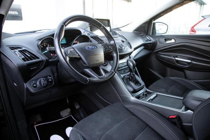 Ford Kuga II Рестайлинг с пробегом 2017 года, цена 1 498 000 рублей, 136500 км, внедорожник, Автокод Объявления