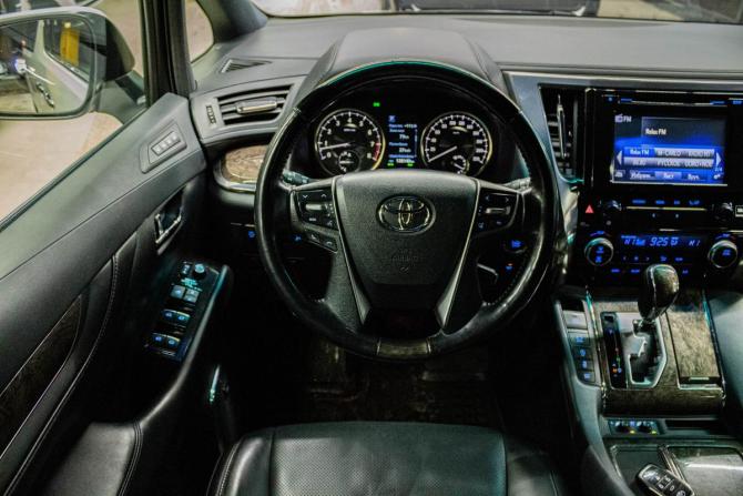 Toyota Alphard III Рестайлинг с пробегом 2019 года, цена 4 699 000 рублей, 128140 км, минивэн, Автокод Объявления