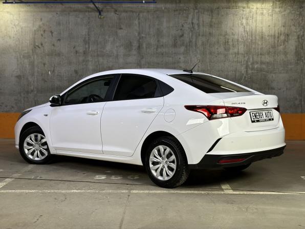 Hyundai Solaris II Рестайлинг с пробегом 2021 года, цена 1 480 000 рублей, 77986 км, седан, Автокод Объявления
