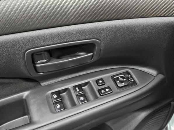 Mitsubishi Outlander III Рестайлинг 2 с пробегом 2015 года, цена 1 600 000 рублей, 192474 км, внедорожник, Автокод Объявления