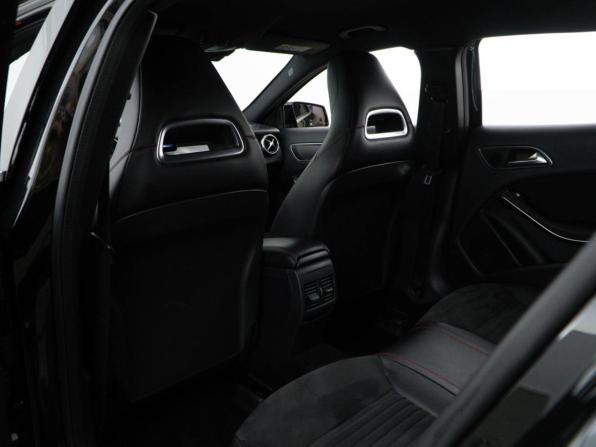 Mercedes-Benz GLA I (X156) Рестайлинг с пробегом 2017 года, цена 2 549 077 рублей, 127347 км, внедорожник, Автокод Объявления