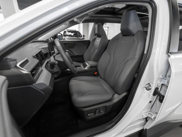 Toyota RAV4 VI (XA60) с пробегом 2026 года, цена 4 250 000 рублей, 16 км, внедорожник, Автокод Объявления