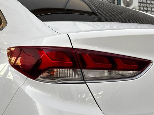 Hyundai Sonata VII (LF) Рестайлинг с пробегом 2018 года, цена 1 575 000 рублей, 153000 км, седан, Автокод Объявления