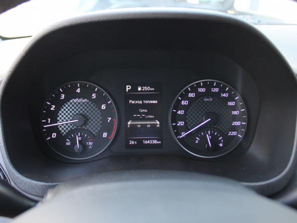 Hyundai Solaris II с пробегом 2020 года, цена 1 259 000 рублей, 164330 км, седан, Автокод Объявления
