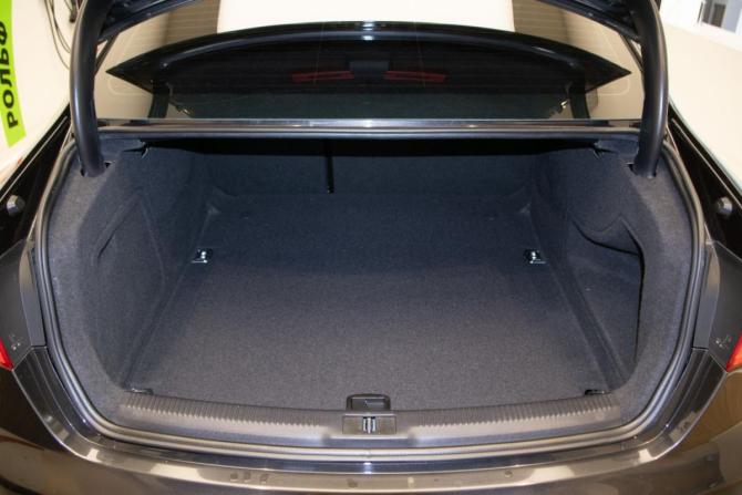 Audi A4 IV (B8) Рестайлинг с пробегом 2013 года, цена 1 675 000 рублей, 212330 км, седан, Автокод Объявления