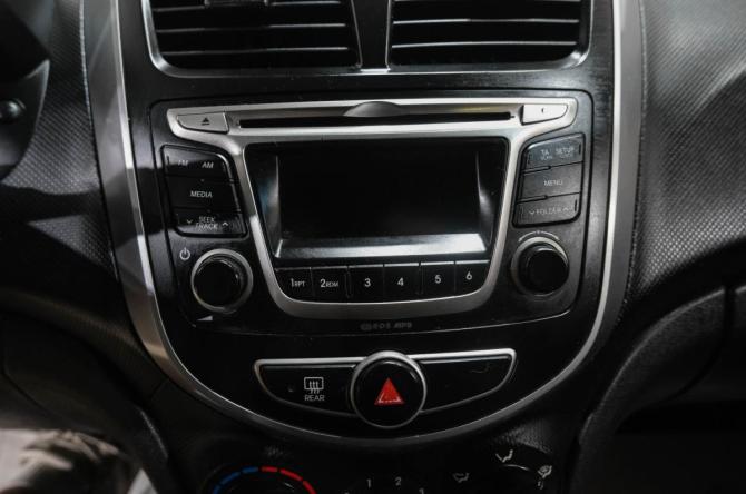 Hyundai Solaris I с пробегом 2011 года, цена 769 000 рублей, 186000 км, седан, Автокод Объявления