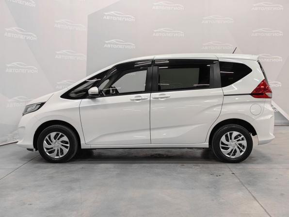 Honda Freed II с пробегом 2018 года, цена 1 630 000 рублей, 156016 км, компактвэн, Автокод Объявления