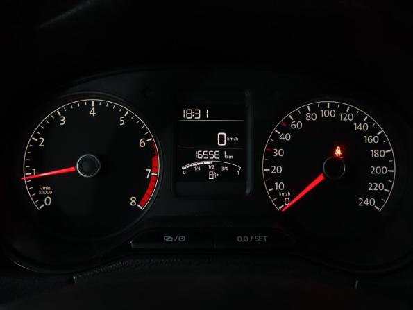 Volkswagen Polo V Рестайлинг с пробегом 2016 года, цена 849 000 рублей, 165555 км, седан, Автокод Объявления