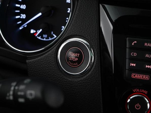 Nissan Qashqai II с пробегом 2018 года, цена 1 848 055 рублей, 108871 км, внедорожник, Автокод Объявления