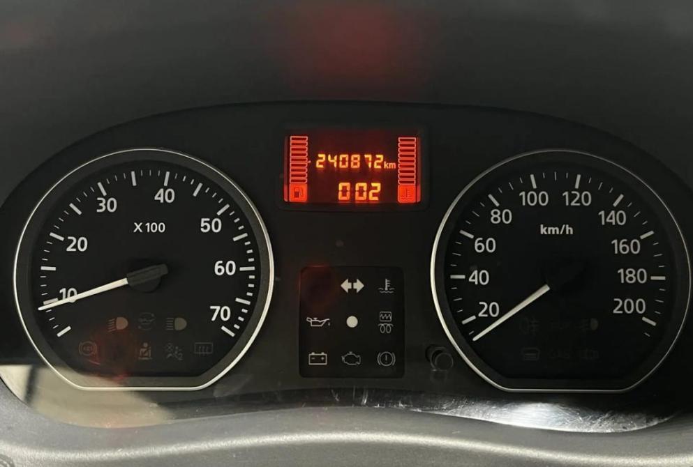 Renault Sandero I Нижний Новгород  - изображение 18