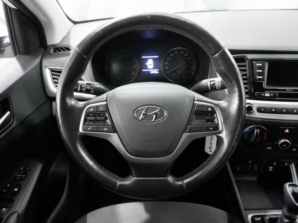 Hyundai Solaris II с пробегом 2018 года, цена 1 109 000 рублей, 151902 км, седан, Автокод Объявления