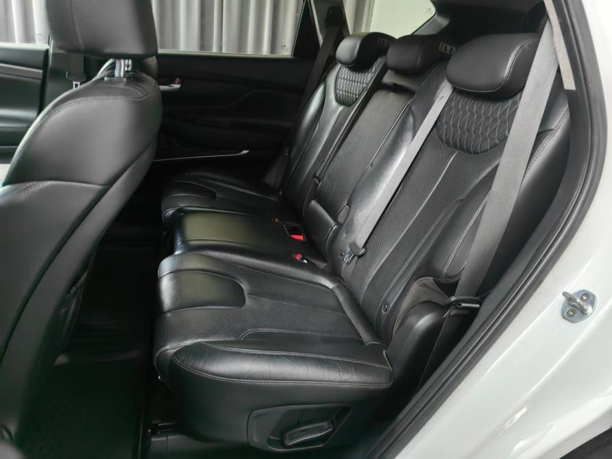 Hyundai Santa Fe IV Москва  - изображение 11