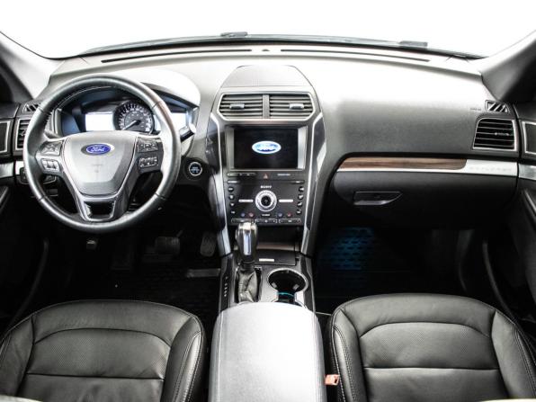 Ford Explorer V Рестайлинг 2 с пробегом 2019 года, цена 3 645 000 рублей, 97500 км, внедорожник, Автокод Объявления