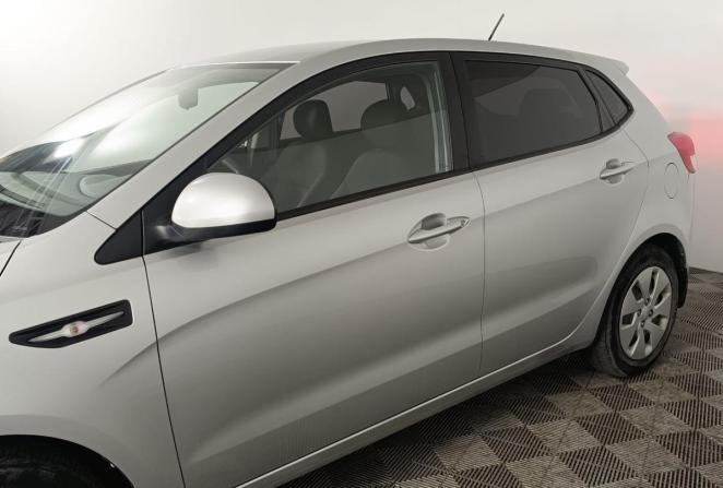 Kia Rio IV с пробегом 2017 года, цена 1 100 000 рублей, 87044 км, хэтчбек, Автокод Объявления