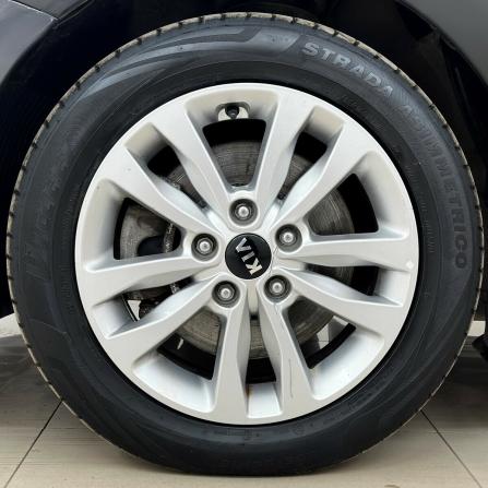 Kia Ceed II Рестайлинг с пробегом 2015 года, цена 929 000 рублей, 230404 км, хэтчбек, Автокод Объявления