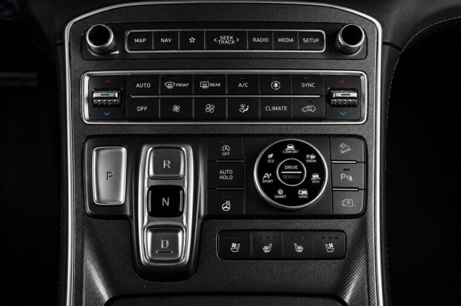Hyundai Santa Fe IV Рестайлинг с пробегом 2020 года, цена 3 859 000 рублей, 76000 км, внедорожник, Автокод Объявления