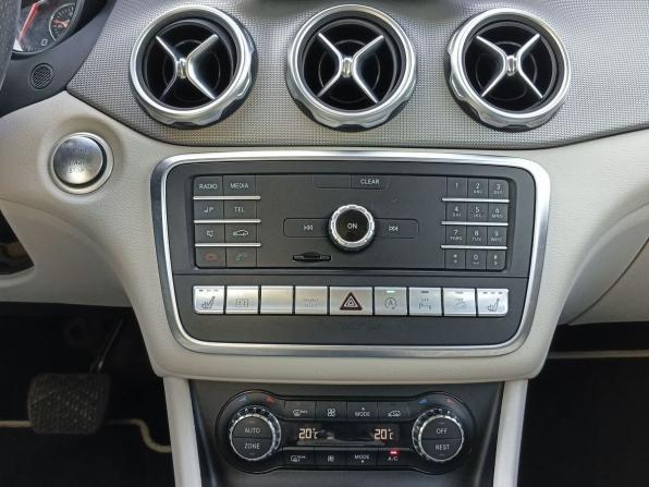 Mercedes-Benz GLA I (X156) Рестайлинг с пробегом 2018 года, цена 2 499 000 рублей, 117000 км, внедорожник, Автокод Объявления
