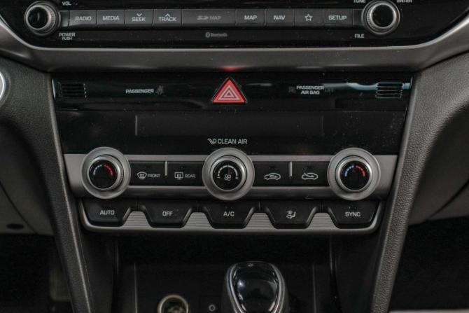 Hyundai Avante VI Рестайлинг с пробегом 2019 года, цена 1 549 000 рублей, 89000 км, седан, Автокод Объявления