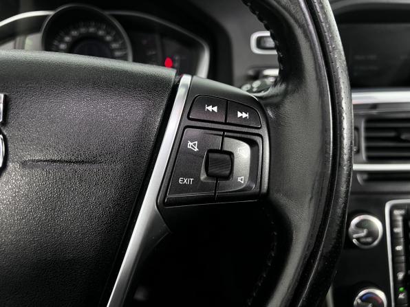 Volvo V60 I Рестайлинг с пробегом 2016 года, цена 1 450 000 рублей, 157300 км, универсал, Автокод Объявления