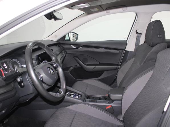 Skoda Octavia IV (A8) с пробегом 2021 года, цена 2 299 900 рублей, 114386 км, лифтбек, Автокод Объявления