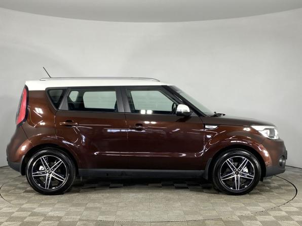 Kia Soul II Рестайлинг с пробегом 2018 года, цена 1 550 000 рублей, 89707 км, хэтчбек, Автокод Объявления