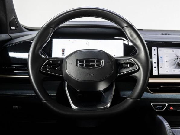 Geely Monjaro I с пробегом 2023 года, цена 3 270 000 рублей, 49498 км, внедорожник, Автокод Объявления