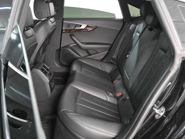 Audi A5 II (F5) с пробегом 2019 года, цена 2 769 000 рублей, 134105 км, лифтбек, Автокод Объявления